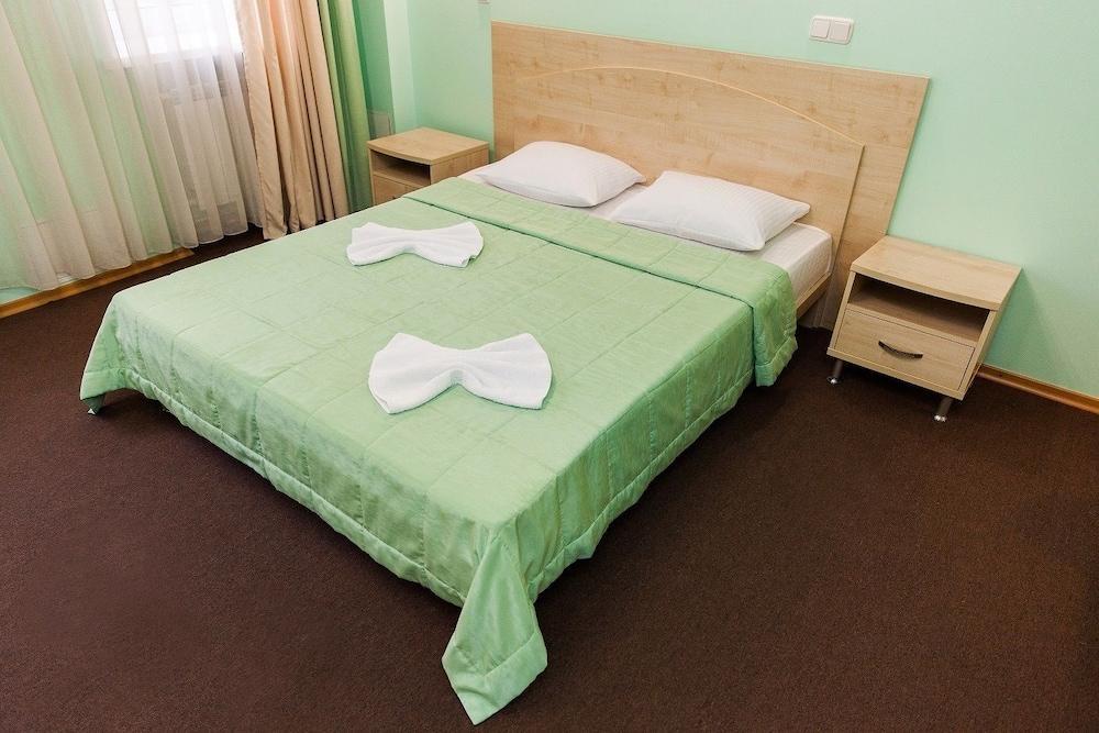 U Fontana Hotel 민스크 외부 사진