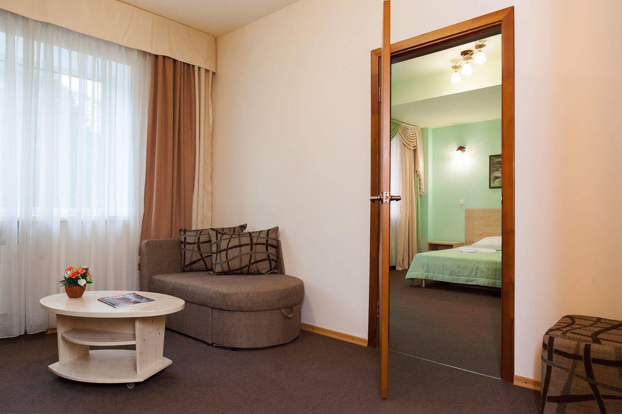 U Fontana Hotel 민스크 외부 사진
