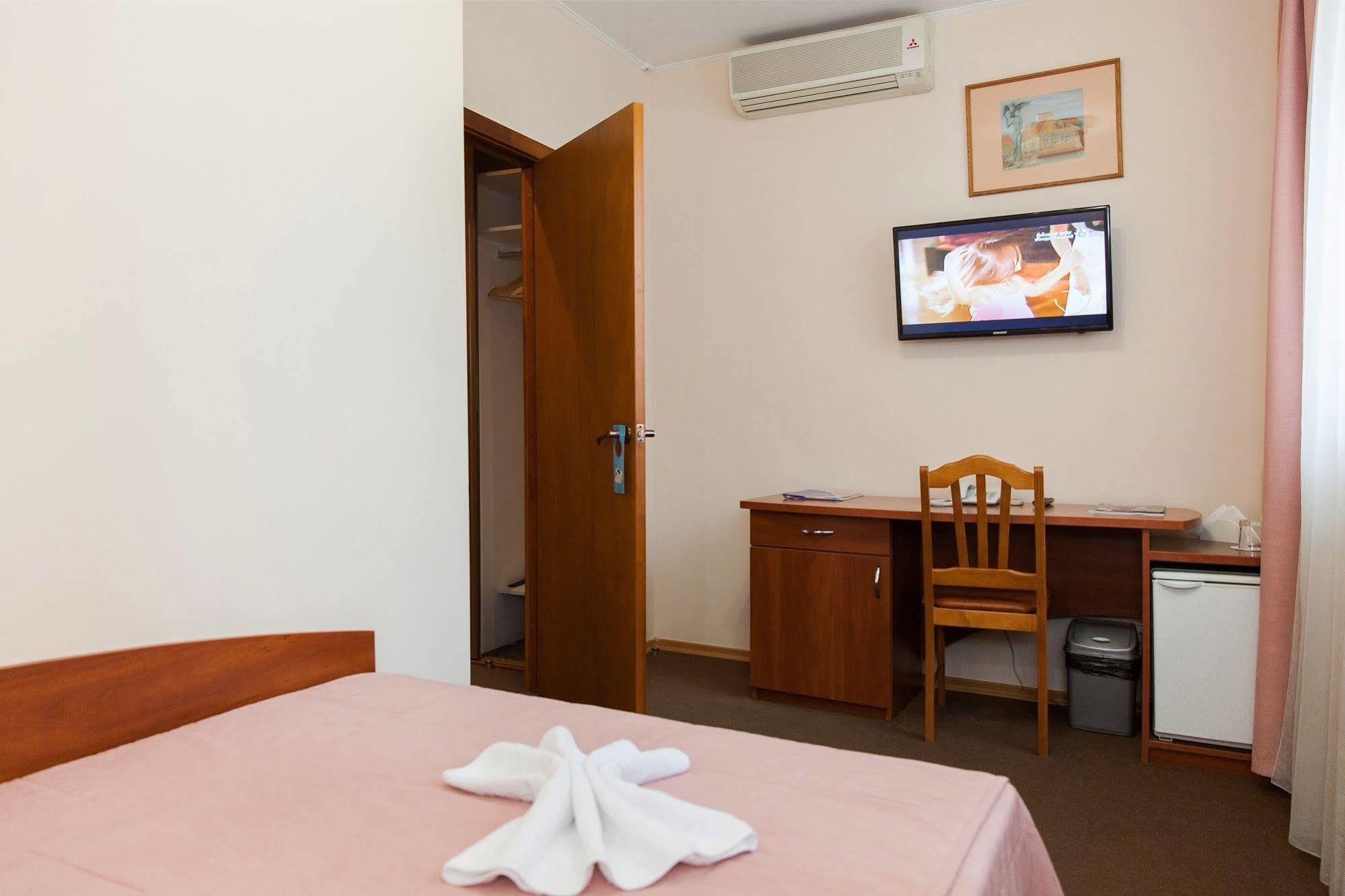 U Fontana Hotel 민스크 외부 사진
