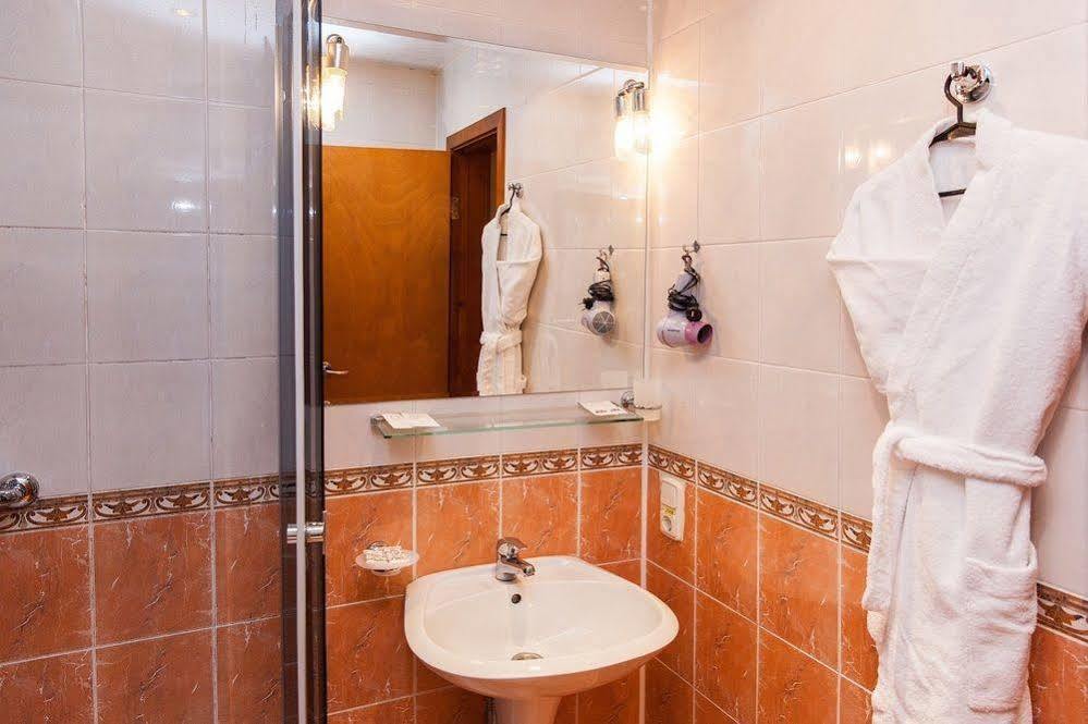 U Fontana Hotel 민스크 외부 사진